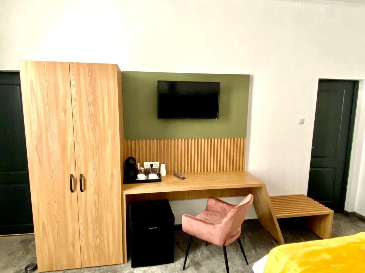 Victoria Rooms Oradea Zewnętrze zdjęcie