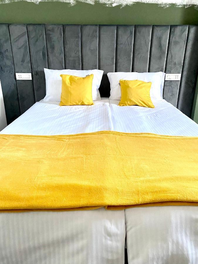Victoria Rooms Oradea Zewnętrze zdjęcie